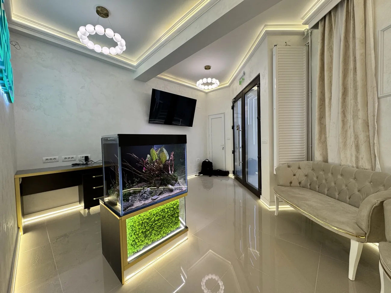 Spațiu modern în clinica Cris Smile Studio București